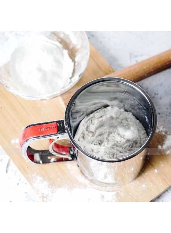A practical and elegant manual sieve for sifting flour, caster sugar, and spices – high-quality, rust-resistant material for everyday kitchen use. - Image 3